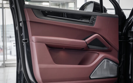 Porsche Cayenne III, 2025 год, 24 400 000 рублей, 19 фотография