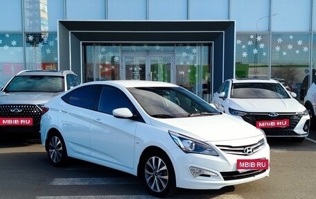 Hyundai Solaris II рестайлинг, 2015 год, 1 070 000 рублей, 3 фотография