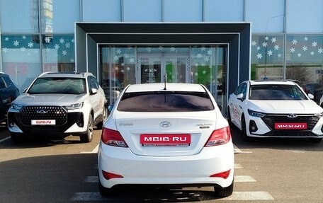 Hyundai Solaris II рестайлинг, 2015 год, 1 070 000 рублей, 6 фотография