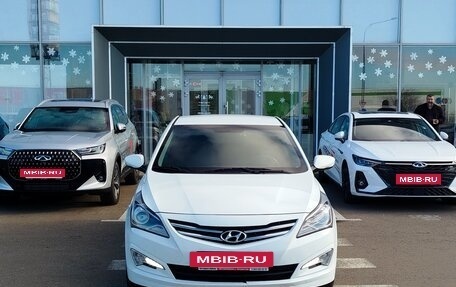 Hyundai Solaris II рестайлинг, 2015 год, 1 070 000 рублей, 2 фотография