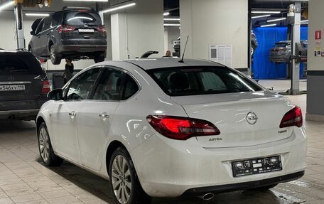 Opel Astra J, 2013 год, 659 000 рублей, 4 фотография