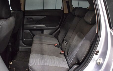 Mitsubishi Outlander III рестайлинг 3, 2013 год, 1 400 000 рублей, 9 фотография