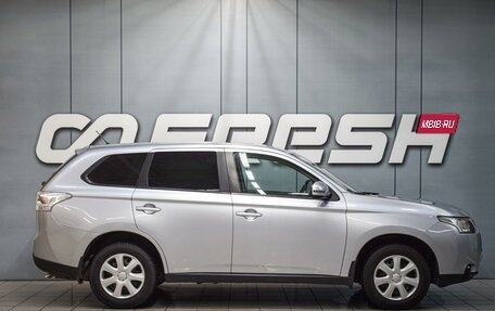 Mitsubishi Outlander III рестайлинг 3, 2013 год, 1 400 000 рублей, 5 фотография