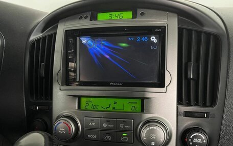 Hyundai Grand Starex Grand Starex I рестайлинг 2, 2012 год, 1 570 000 рублей, 20 фотография