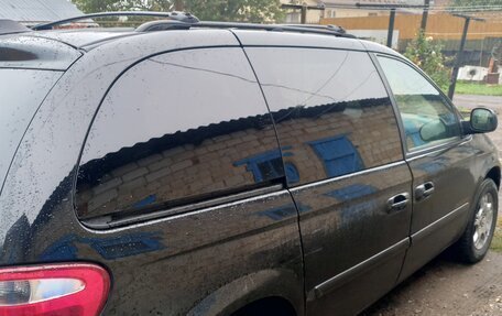 Dodge Caravan IV, 2005 год, 600 000 рублей, 2 фотография