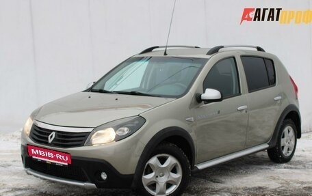 Renault Sandero I, 2014 год, 645 000 рублей, 2 фотография