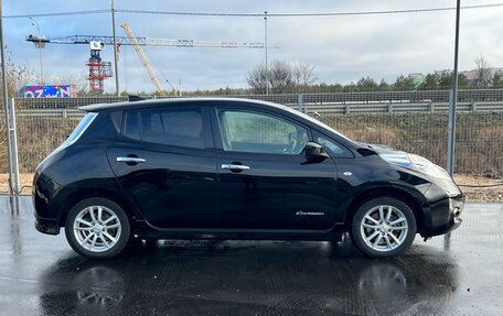 Nissan Leaf I, 2017 год, 1 050 000 рублей, 5 фотография