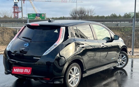 Nissan Leaf I, 2017 год, 1 050 000 рублей, 2 фотография