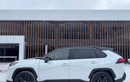 Toyota RAV4, 2020 год, 3 150 000 рублей, 8 фотография