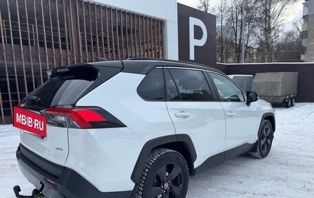 Toyota RAV4, 2020 год, 3 150 000 рублей, 5 фотография