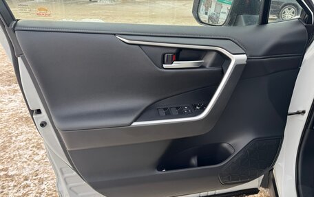 Toyota RAV4, 2020 год, 3 150 000 рублей, 17 фотография