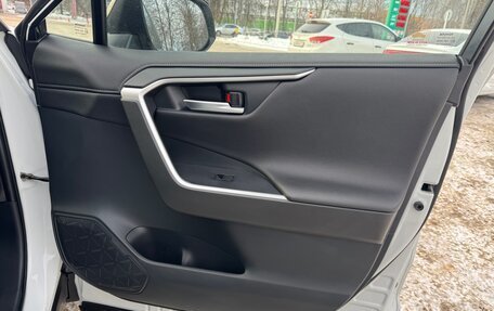 Toyota RAV4, 2020 год, 3 150 000 рублей, 11 фотография