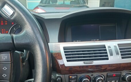 BMW 7 серия, 2005 год, 520 000 рублей, 3 фотография