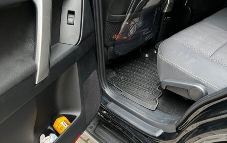 Toyota Land Cruiser Prado 150 рестайлинг 2, 2021 год, 5 700 000 рублей, 10 фотография