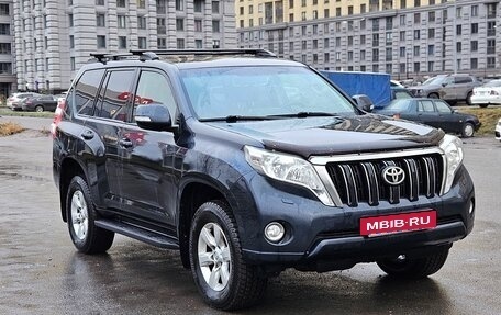 Toyota Land Cruiser Prado 150 рестайлинг 2, 2013 год, 3 150 000 рублей, 3 фотография