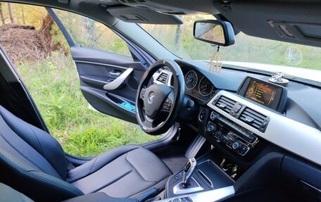 BMW 3 серия, 2017 год, 2 300 000 рублей, 8 фотография