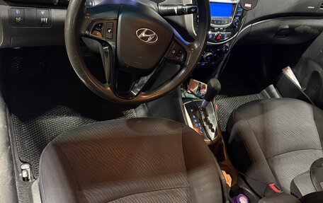 Hyundai Solaris II рестайлинг, 2011 год, 710 000 рублей, 8 фотография