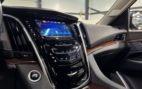 Cadillac Escalade IV, 2019 год, 6 950 000 рублей, 9 фотография