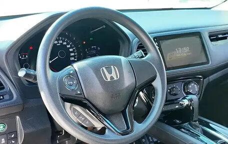 Honda Vezel, 2022 год, 1 880 000 рублей, 7 фотография