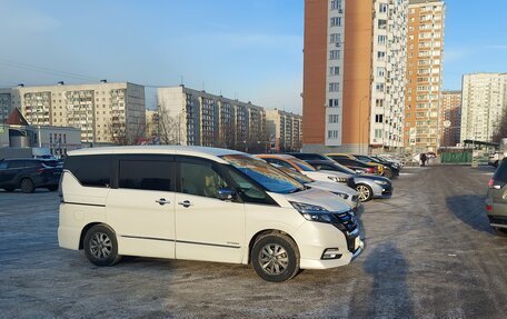 Nissan Serena IV, 2018 год, 2 600 000 рублей, 2 фотография