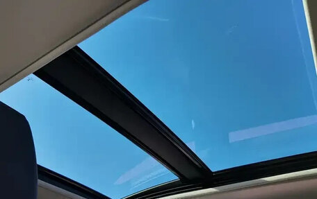 Honda Vezel, 2022 год, 1 880 000 рублей, 16 фотография