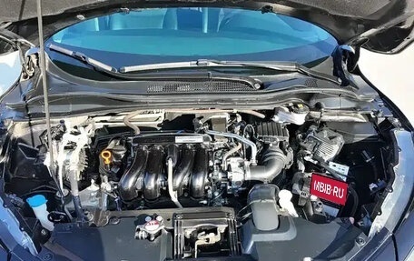 Honda Vezel, 2022 год, 1 880 000 рублей, 17 фотография