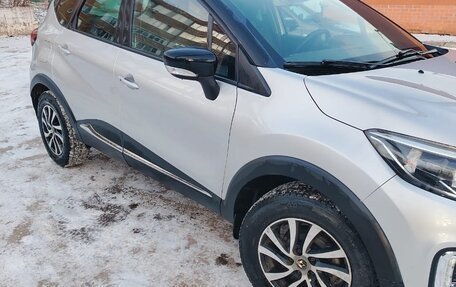 Renault Kaptur I рестайлинг, 2017 год, 1 830 000 рублей, 2 фотография