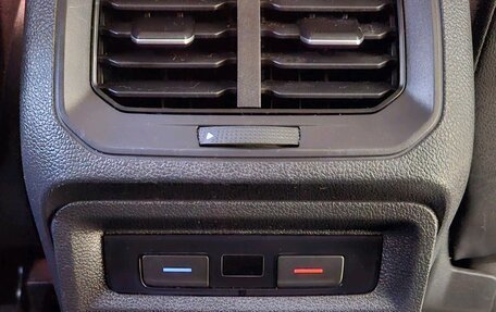 Volkswagen Tiguan II, 2020 год, 2 325 000 рублей, 18 фотография