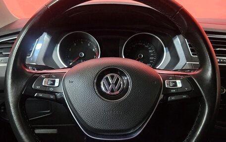 Volkswagen Tiguan II, 2020 год, 2 325 000 рублей, 11 фотография