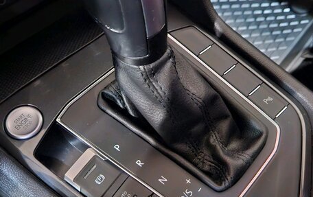 Volkswagen Tiguan II, 2020 год, 2 325 000 рублей, 16 фотография