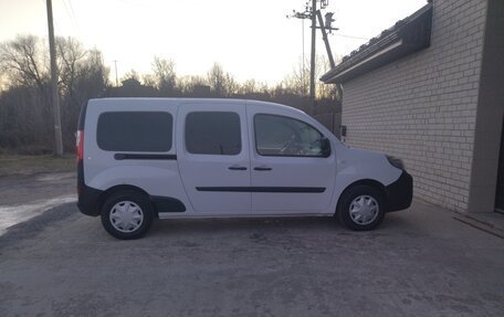 Renault Kangoo II рестайлинг, 2018 год, 1 340 000 рублей, 4 фотография