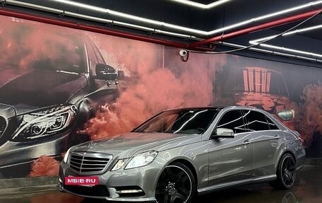 Mercedes-Benz E-Класс, 2012 год, 1 750 000 рублей, 3 фотография