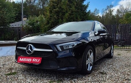 Mercedes-Benz A-Класс, 2018 год, 2 750 000 рублей, 6 фотография