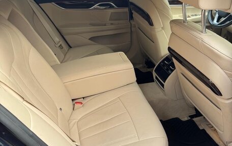 BMW 7 серия, 2019 год, 6 100 000 рублей, 12 фотография