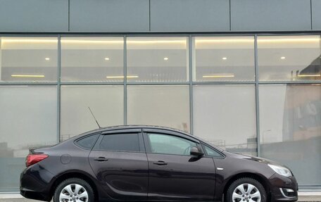 Opel Astra J, 2013 год, 599 000 рублей, 3 фотография