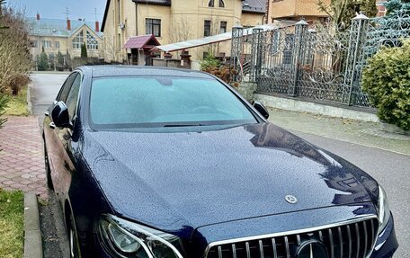 Mercedes-Benz E-Класс, 2019 год, 4 150 000 рублей, 6 фотография