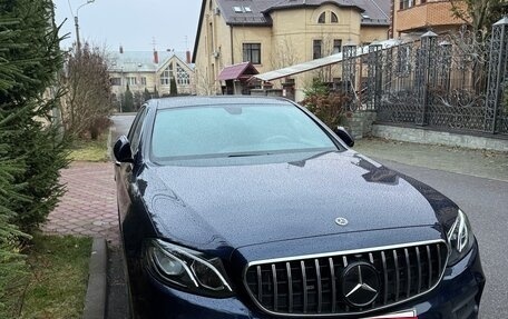 Mercedes-Benz E-Класс, 2019 год, 4 150 000 рублей, 8 фотография