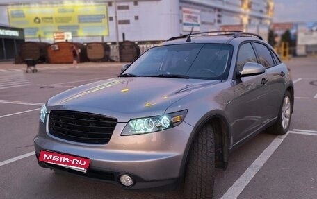 Infiniti FX I, 2003 год, 800 000 рублей, 3 фотография