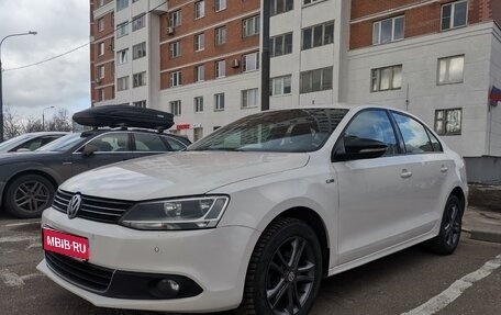 Volkswagen Jetta VI, 2013 год, 1 250 000 рублей, 1 фотография