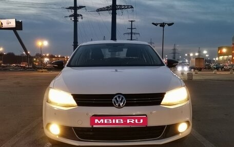 Volkswagen Jetta VI, 2013 год, 1 250 000 рублей, 16 фотография