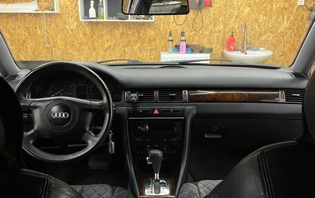 Audi A6, 1999 год, 650 000 рублей, 11 фотография