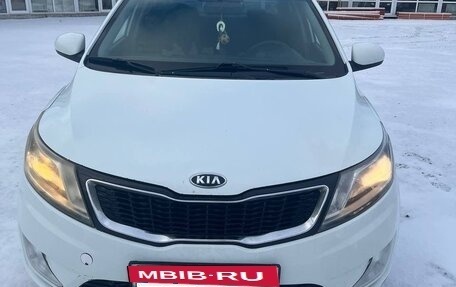 KIA Rio III рестайлинг, 2012 год, 555 000 рублей, 22 фотография