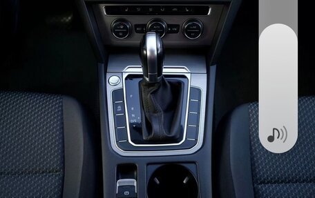 Volkswagen Passat B8 рестайлинг, 2017 год, 1 720 000 рублей, 9 фотография