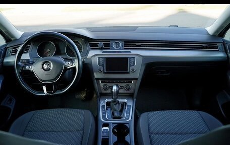 Volkswagen Passat B8 рестайлинг, 2017 год, 1 720 000 рублей, 23 фотография