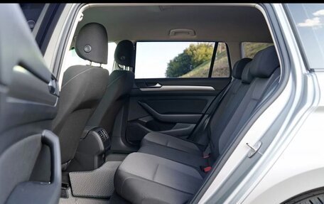 Volkswagen Passat B8 рестайлинг, 2017 год, 1 720 000 рублей, 20 фотография