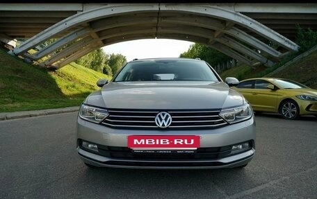 Volkswagen Passat B8 рестайлинг, 2017 год, 1 720 000 рублей, 17 фотография