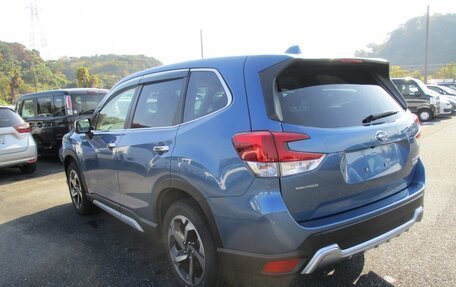 Subaru Forester, 2022 год, 1 998 000 рублей, 3 фотография