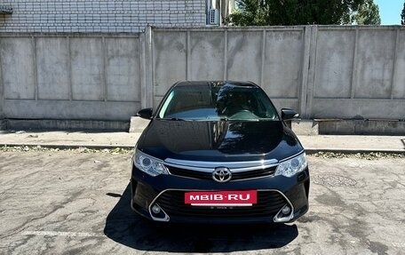 Toyota Camry, 2016 год, 2 750 000 рублей, 2 фотография