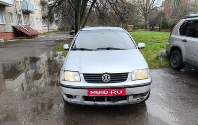 Volkswagen Polo III рестайлинг, 2000 год, 320 000 рублей, 1 фотография