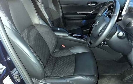 Toyota C-HR I рестайлинг, 2021 год, 2 287 000 рублей, 7 фотография